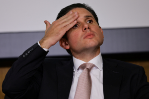 ‘Adultização’: Motta e governistas querem votar projeto nesta semana; oposição resiste e quer mudanças no texto